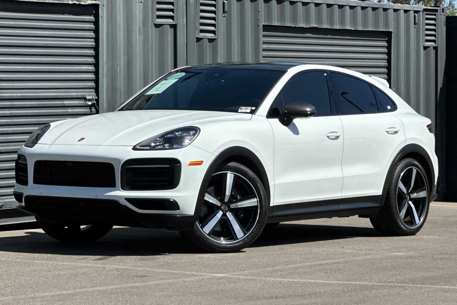 Certified 2023 Porsche Cayenne S AWD/4WD image 1