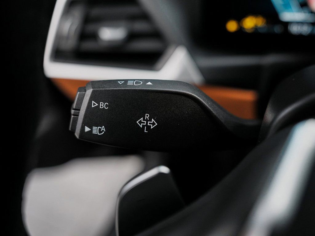 Used 2023 BMW 330e xDrive image 22