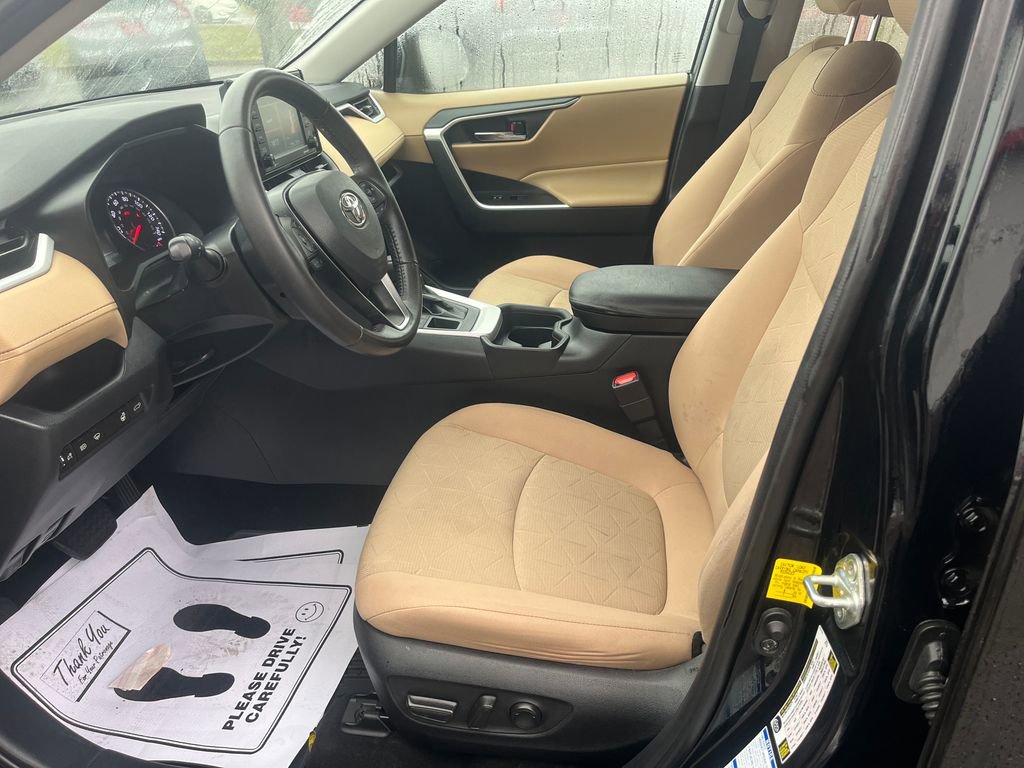 Certified 2020 Toyota RAV4 XLE image 10