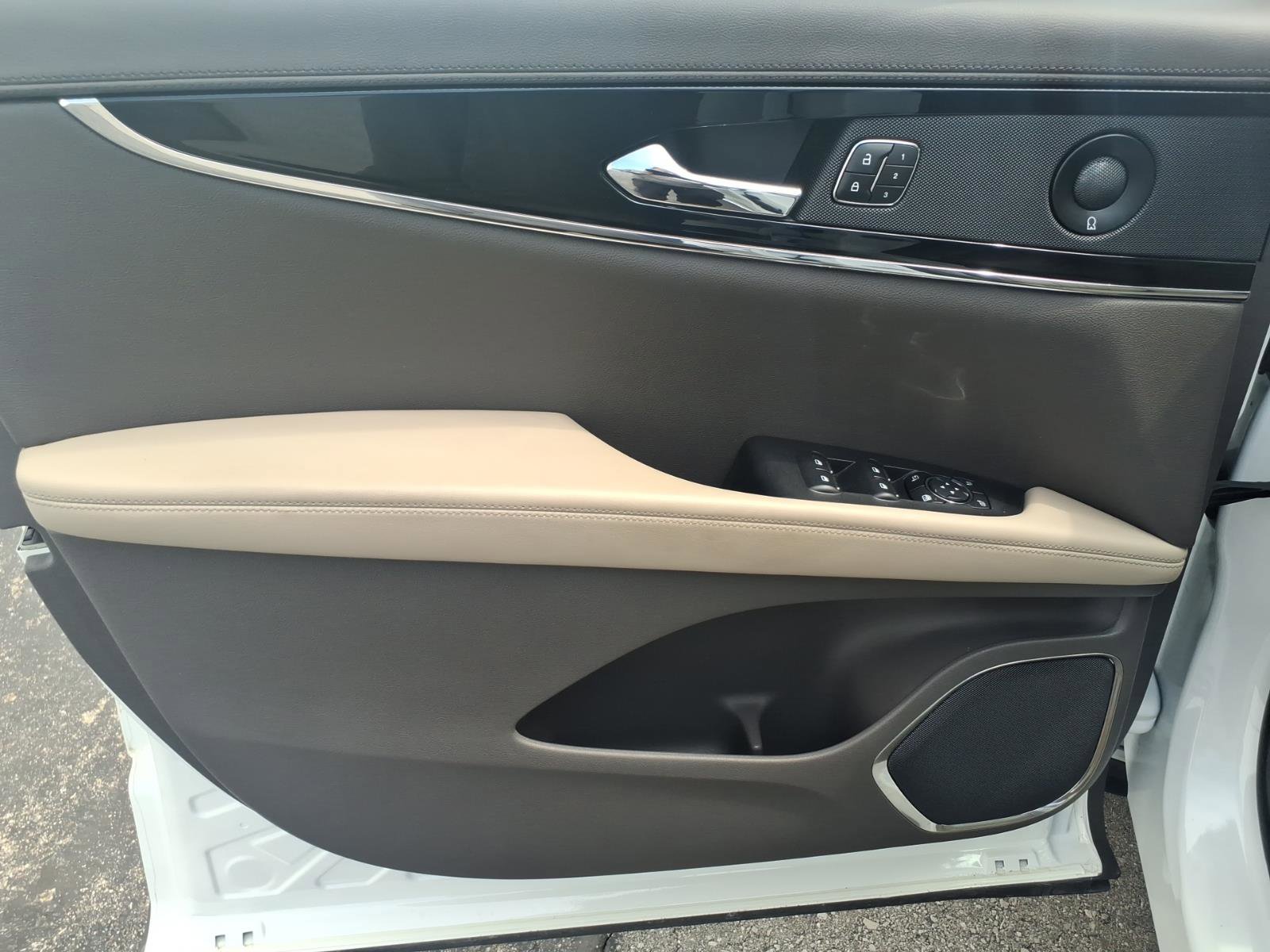 Certified 2023 Lincoln Nautilus Reserve w/ Equipment Group 201A AWD/4WD image 11