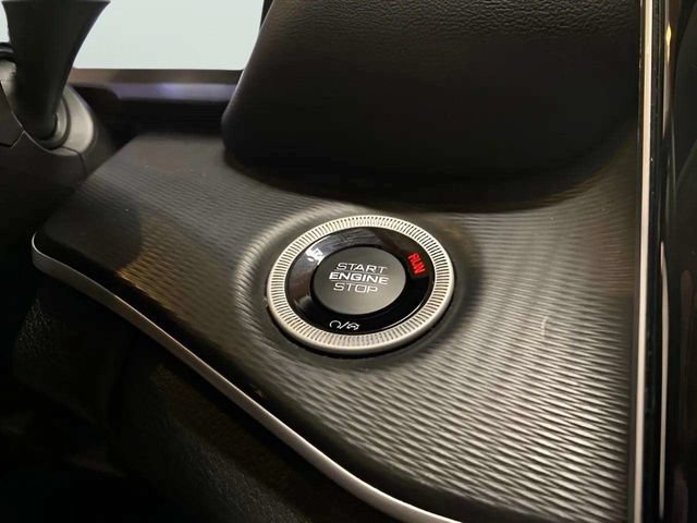 Used 2024 Jeep Grand Cherokee Laredo RWD image 35