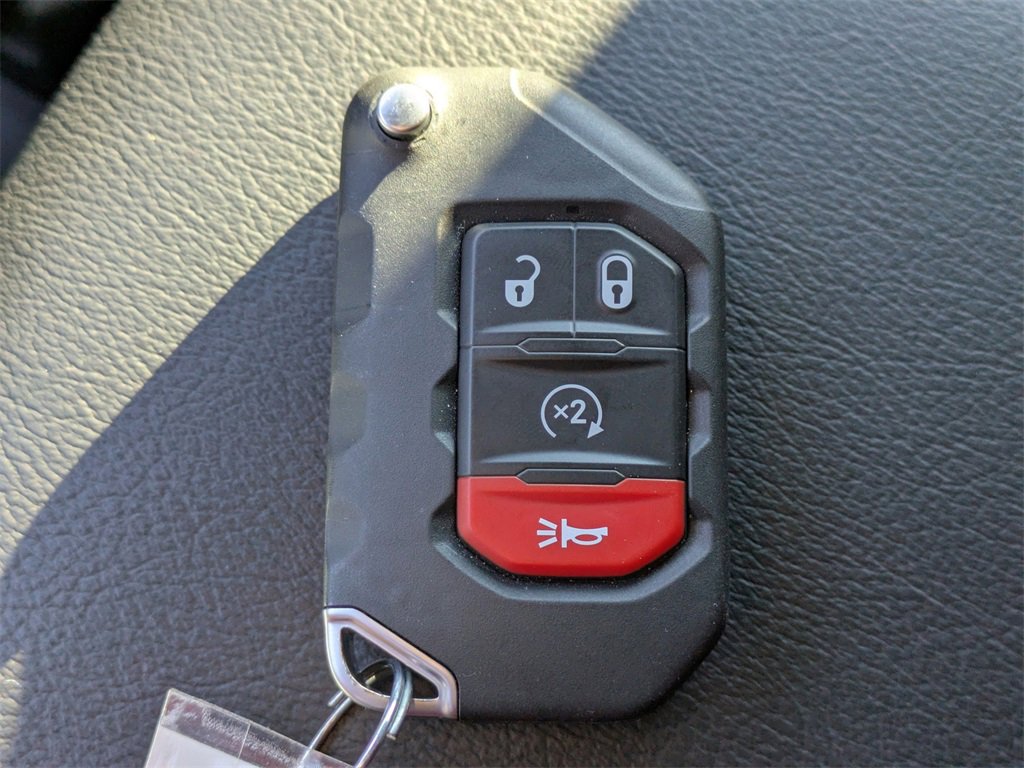 Used 2024 Jeep Wrangler Unlimited Rubicon image 35