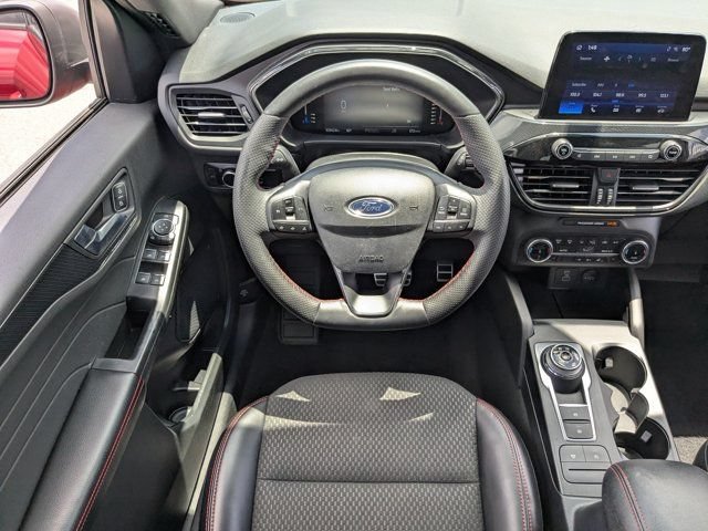 Used 2023 Ford Escape ST-Line AWD/4WD image 16