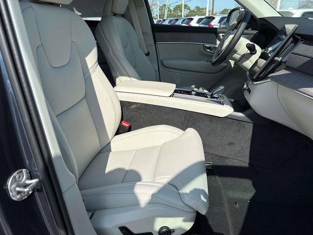 New 2026 Volvo XC90 B6 Ultra w/ Protection Package image 12