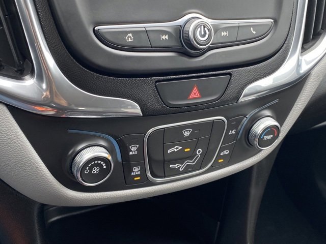 Used 2020 Chevrolet Equinox LS image 18