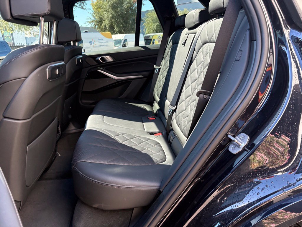 Used 2024 BMW X5 sDrive40i w/ M Sport Package RWD image 10