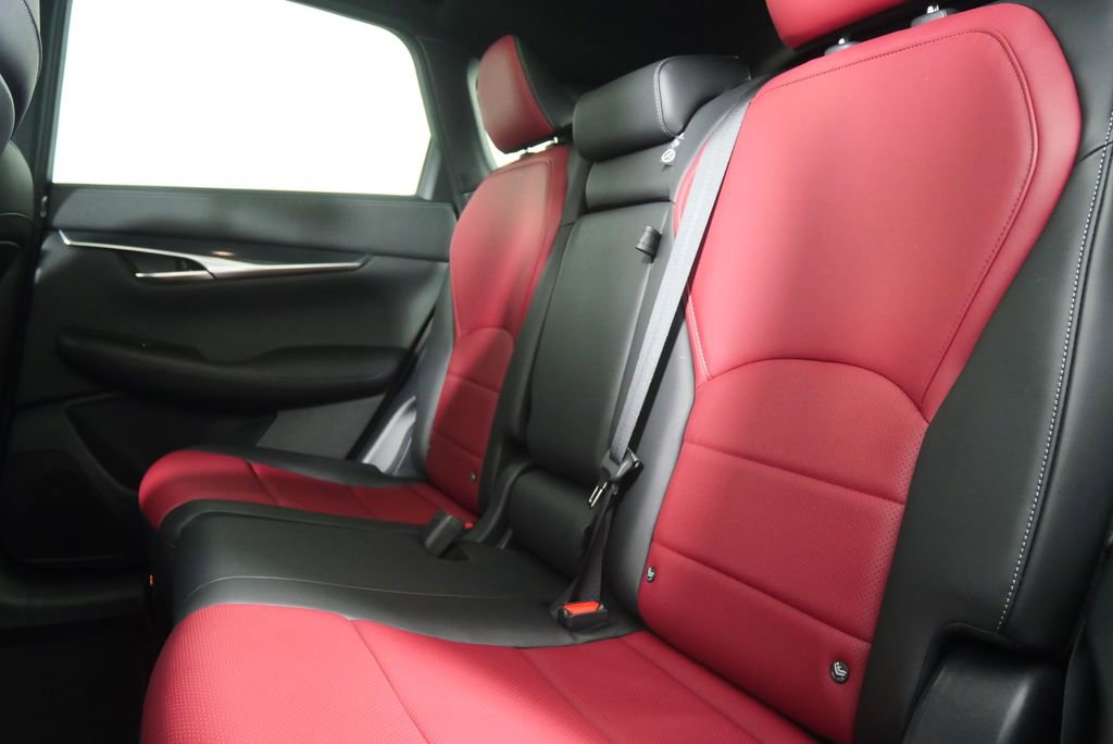 Used 2025 INFINITI QX50 Sport image 16