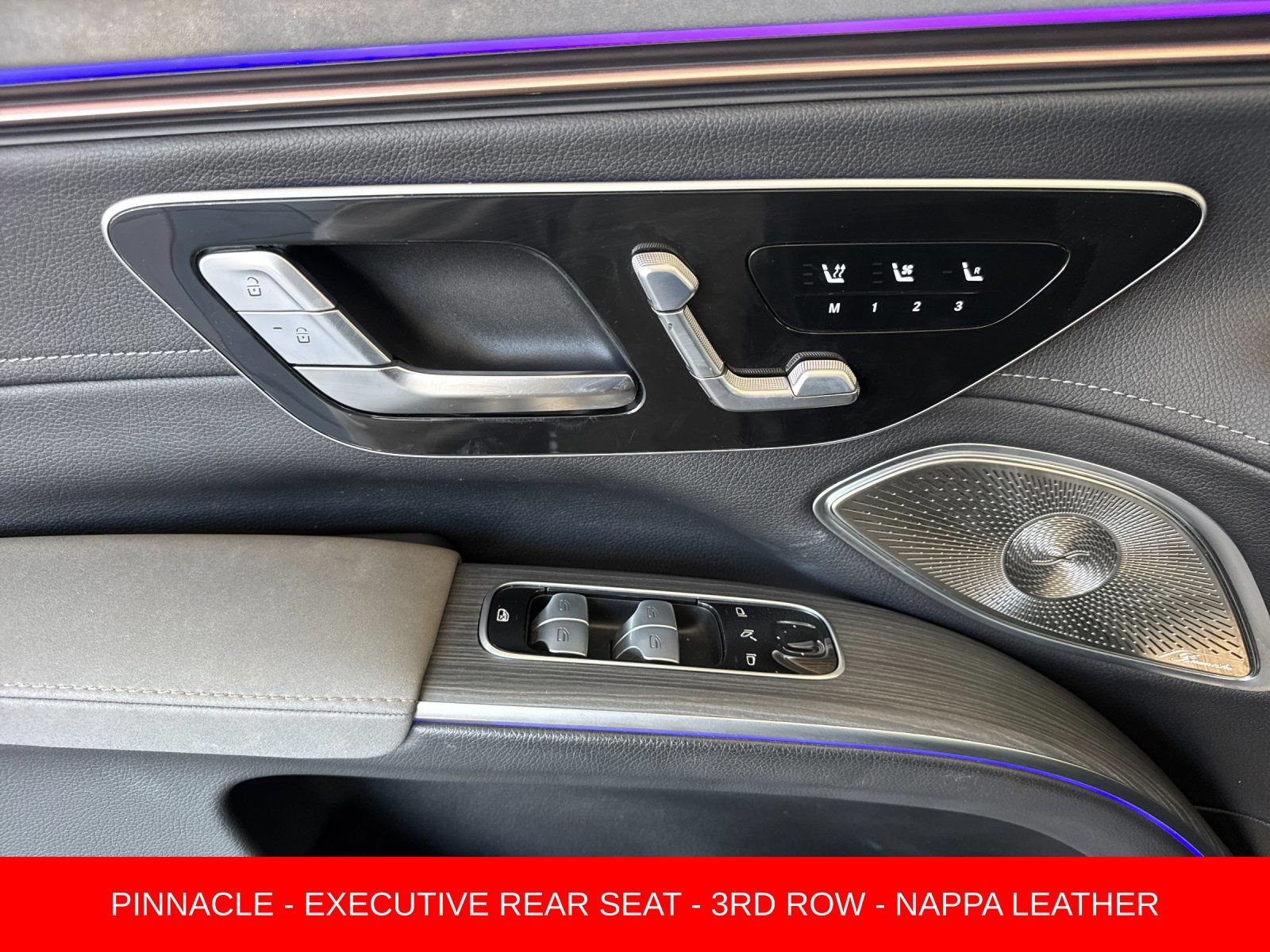 Used 2023 Mercedes-Benz EQS 580 4MATIC SUV image 11
