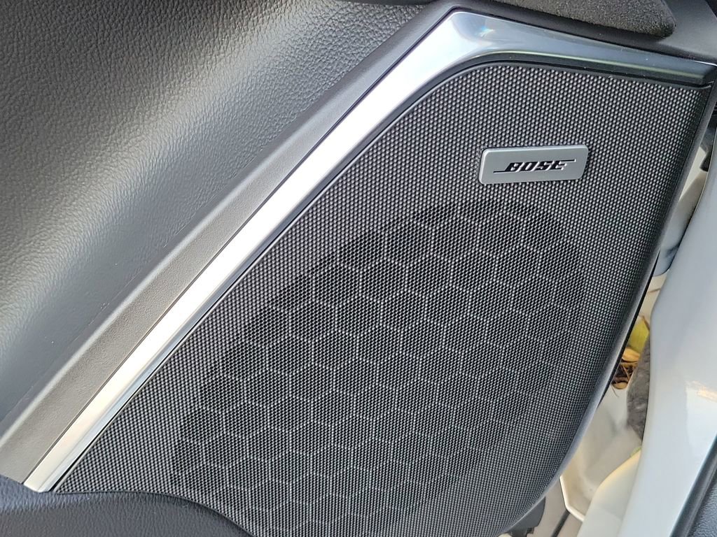 Used 2018 Cadillac Escalade Platinum image 17