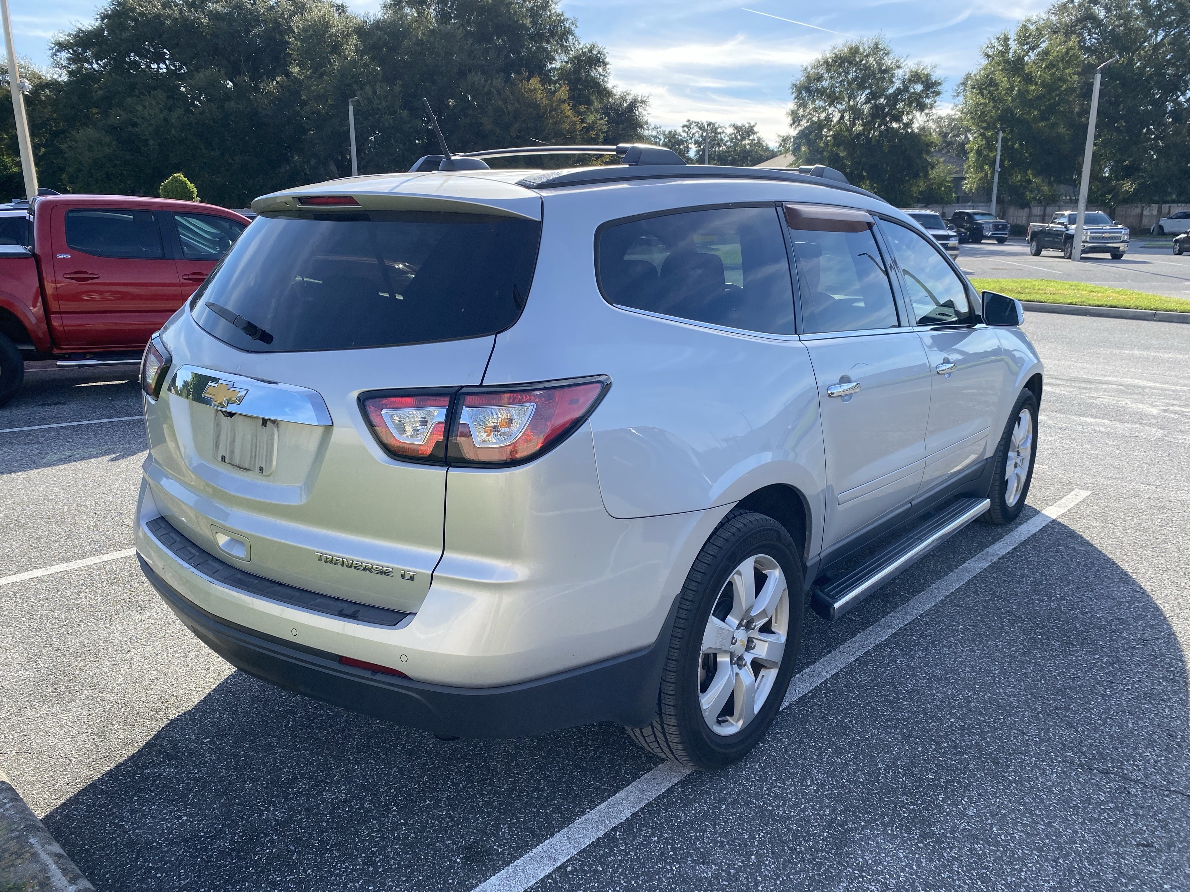 Used 2016 Chevrolet Traverse LT w/ Traveler's Package FWD image 8