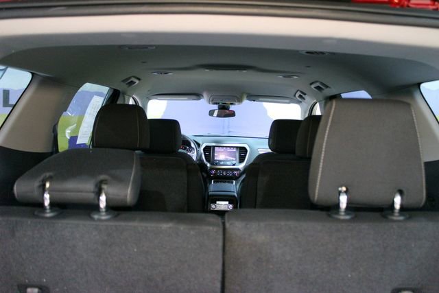Used 2023 GMC Acadia SLE FWD image 17