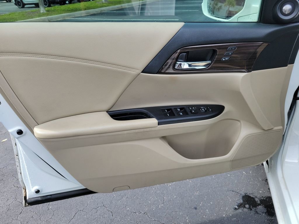 Used 2016 Honda Accord EX-L image 15