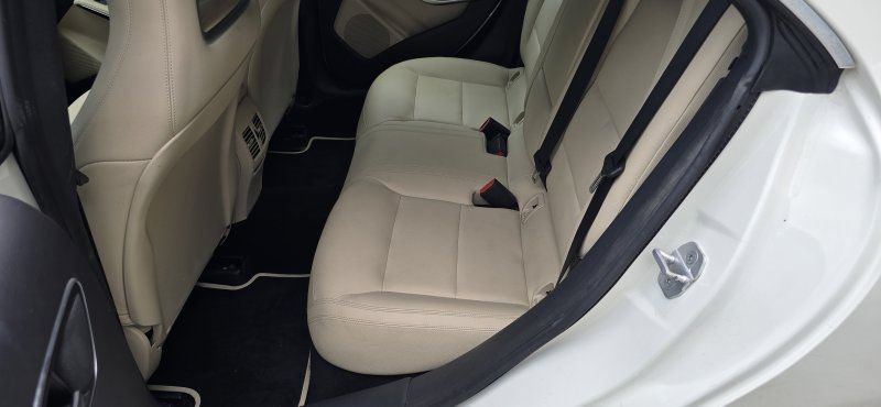 Used 2018 Mercedes-Benz CLA 250 4MATIC image 34