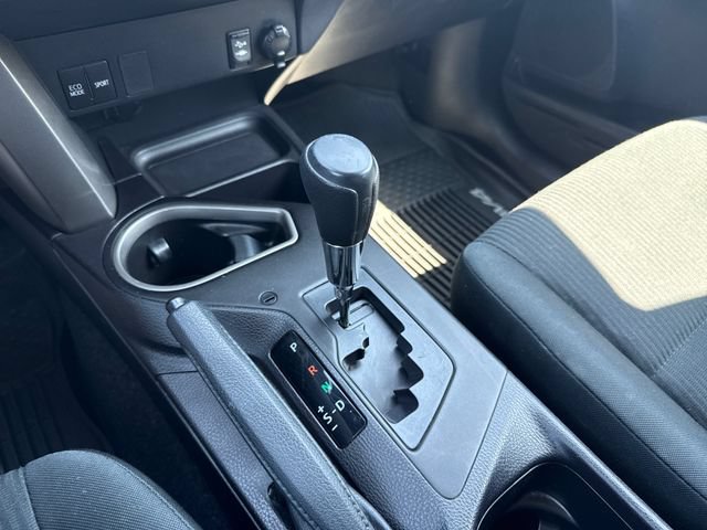 Used 2017 Toyota RAV4 LE w/ All Weather Liner Package AWD/4WD image 25