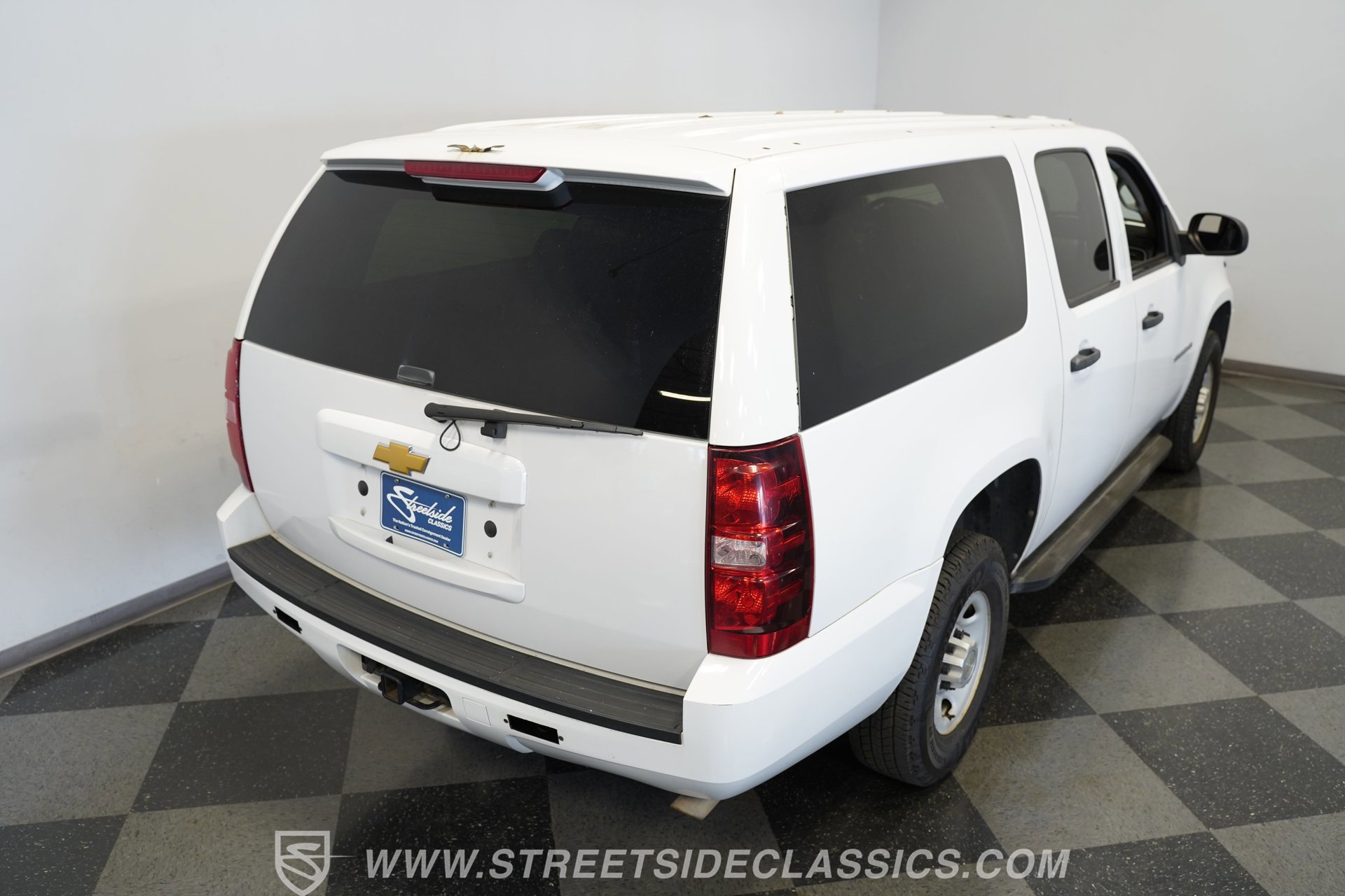 Used 2013 Chevrolet Suburban 2500 AWD/4WD image 29