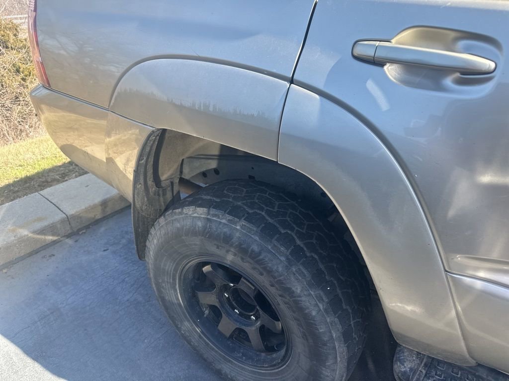 Used 2004 Toyota 4Runner Limited image 7
