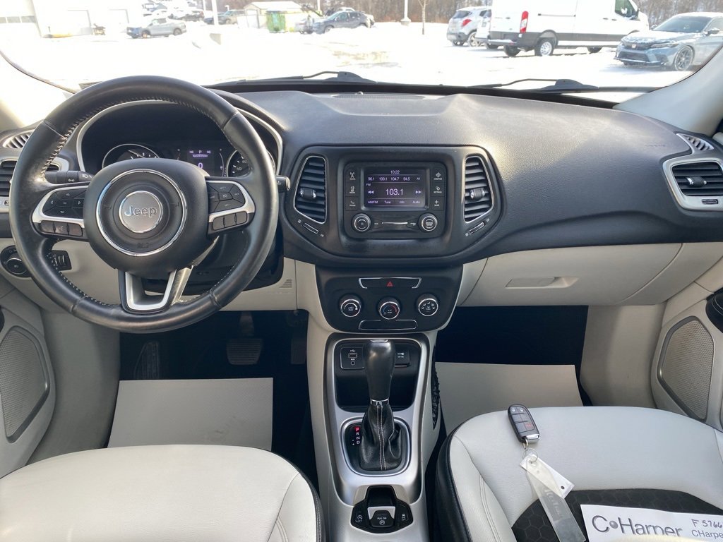 Used 2017 Jeep Compass Latitude image 21