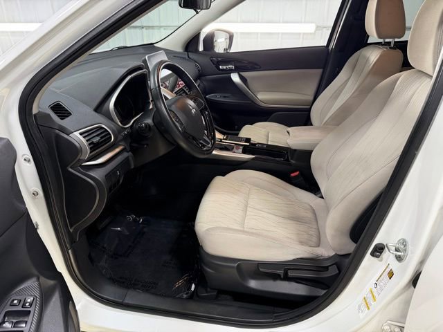 Used 2018 Mitsubishi Eclipse Cross SE image 11