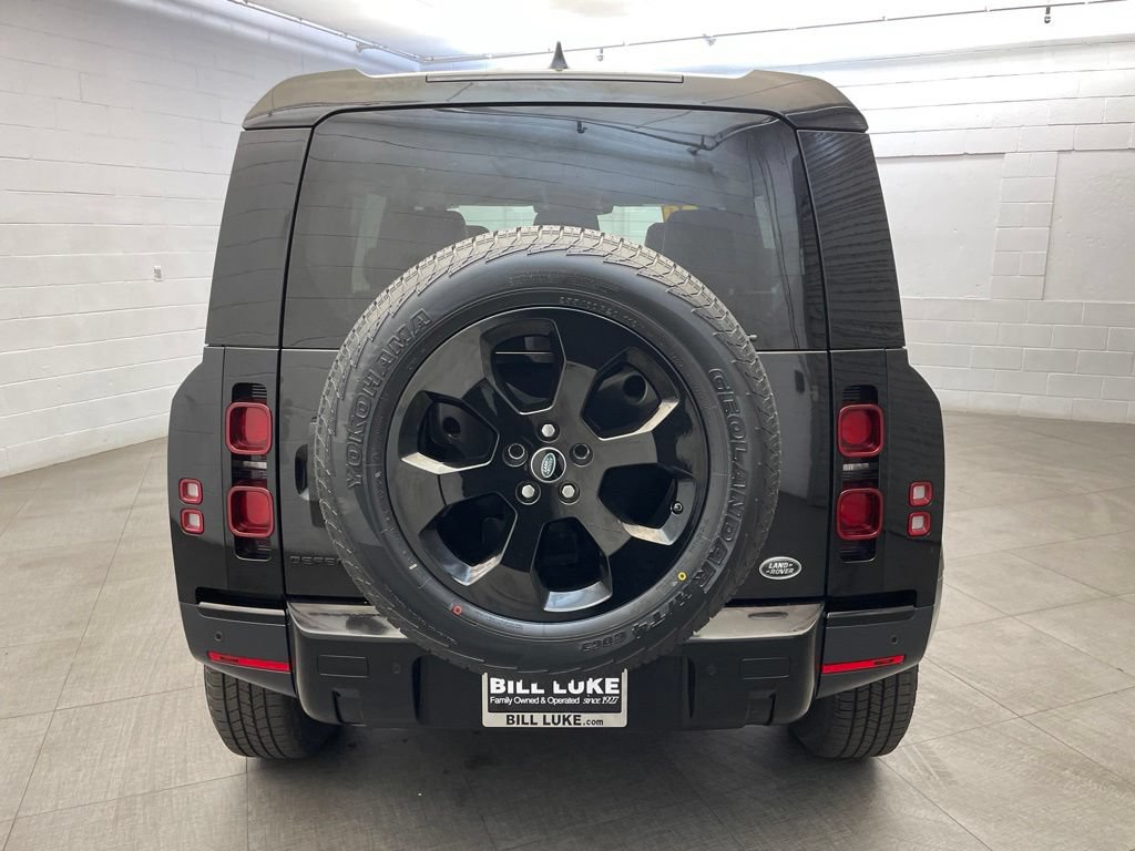 Used 2020 Land Rover Defender 110 S AWD/4WD image 7