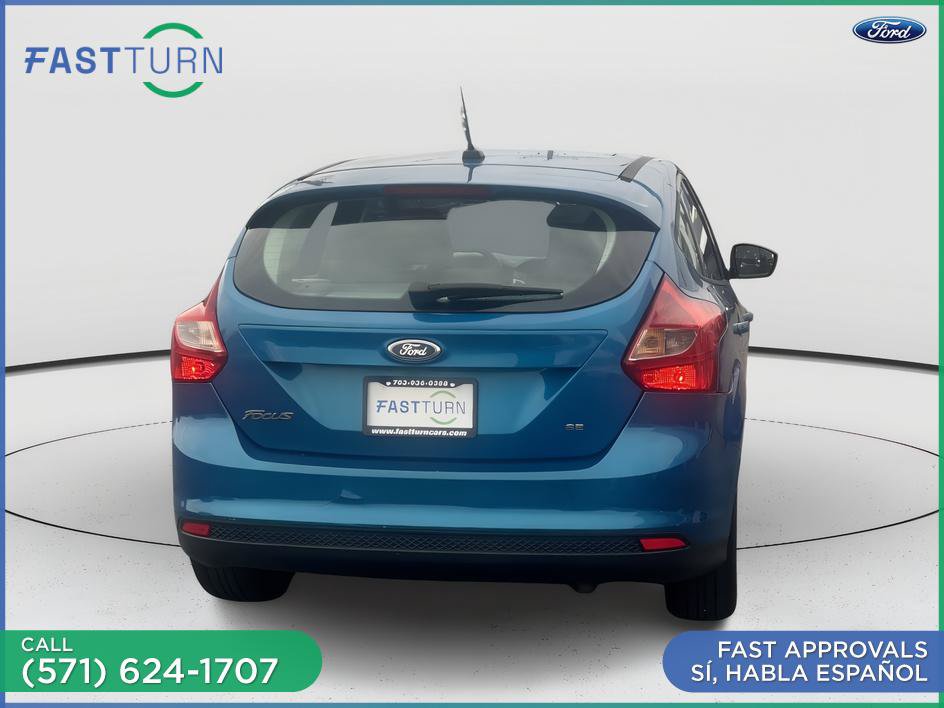 Used 2014 Ford Focus SE w/ SE Winter Package FWD image 13