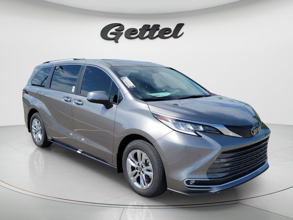 New 2026 Toyota Sienna Limited FWD image 3