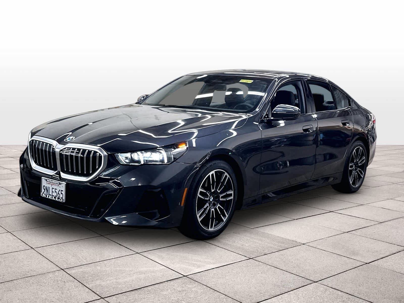 Used 2024 BMW 540i xDrive w/ M Sport Package AWD/4WD image 1