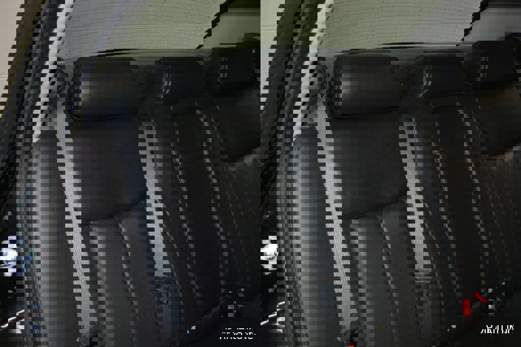 Used 2010 Cadillac DTS Premium w/ Driver Awareness Package image 24