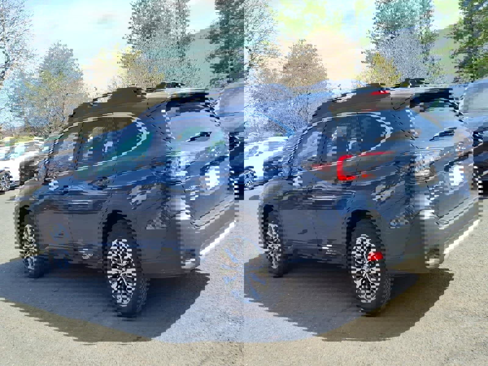 Used 2025 Subaru Outback Limited image 5