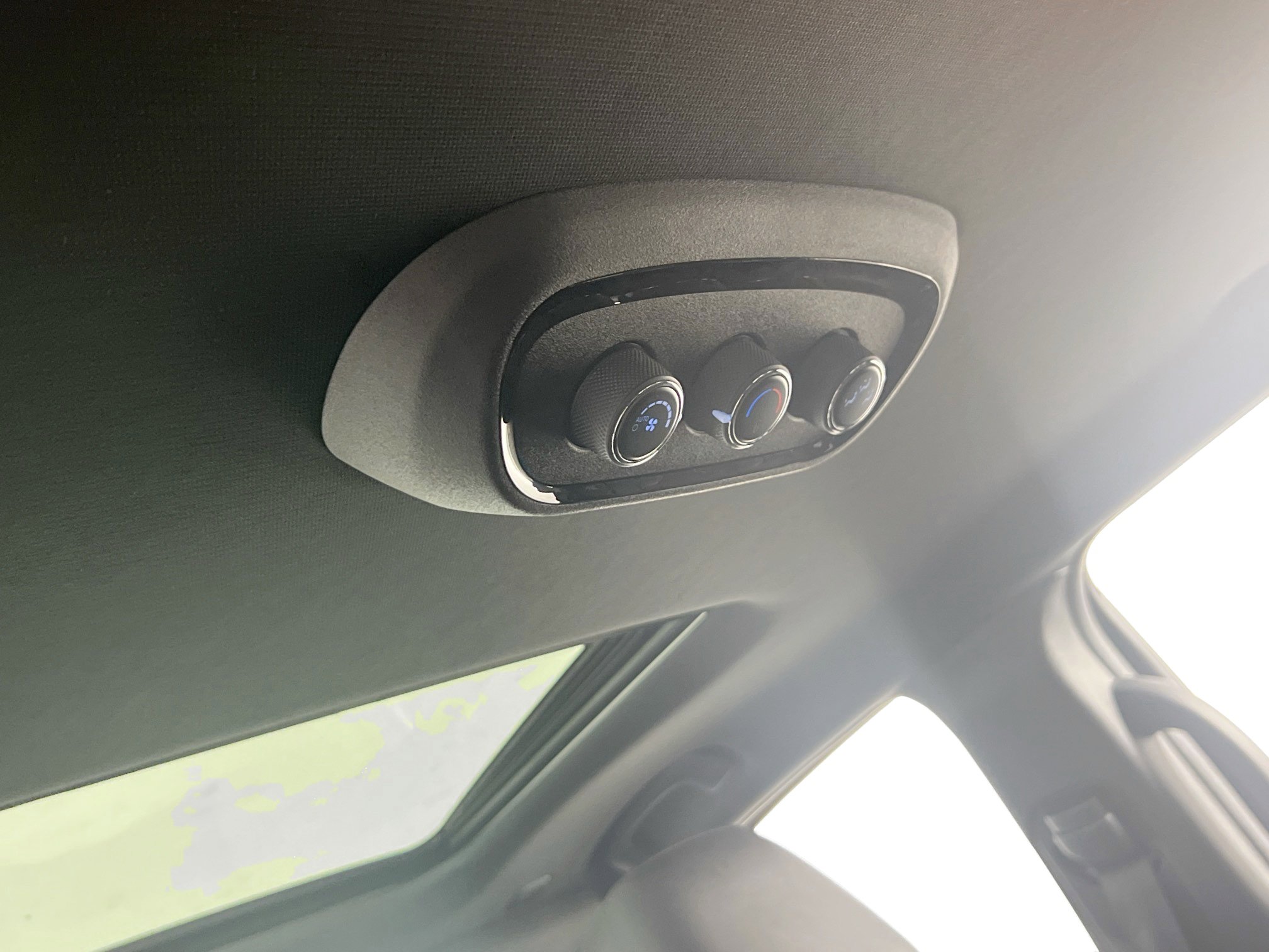 Used 2022 Dodge Durango R/T w/ Blacktop Package image 26