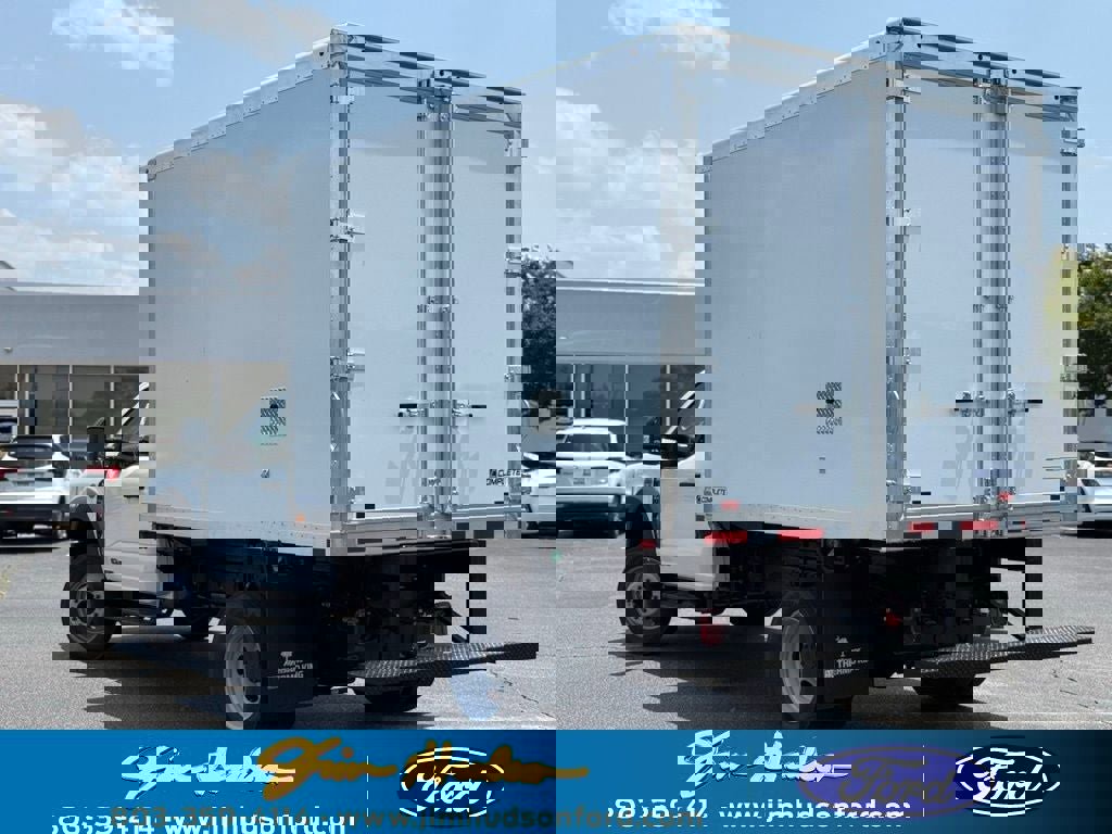 New 2025 Ford F550 2WD Regular Cab Super Duty image 7