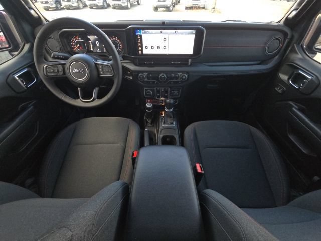 Used 2025 Jeep Gladiator Rubicon AWD/4WD image 24