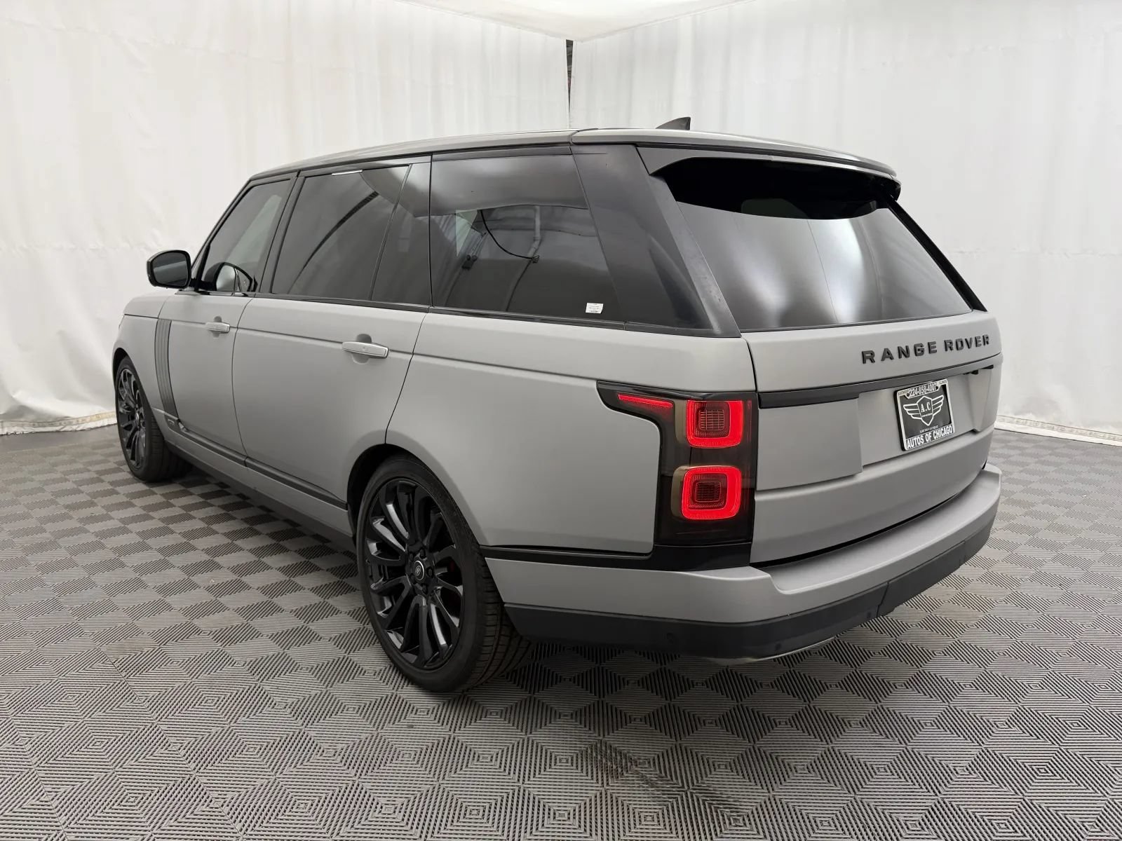 Used 2018 Land Rover Range Rover Long Wheelbase Autobiography AWD/4WD image 7