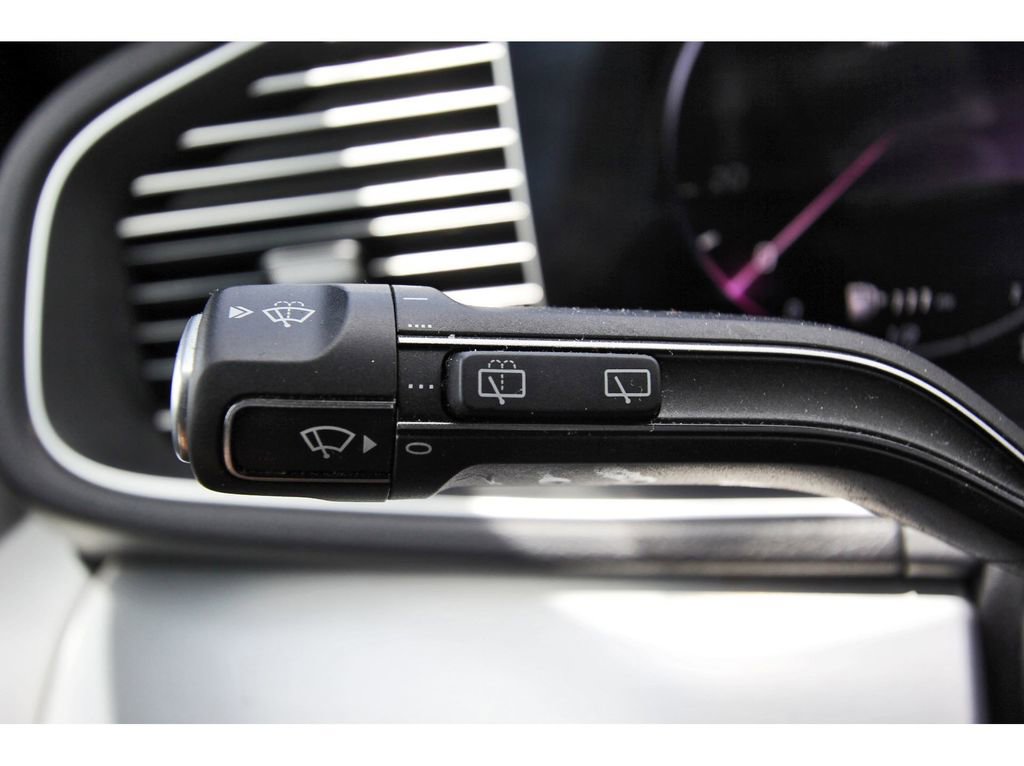 Used 2024 Mercedes-Benz GLE 450e 4MATIC image 17