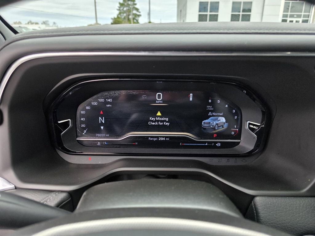 Used 2024 GMC Yukon XL Denali image 15