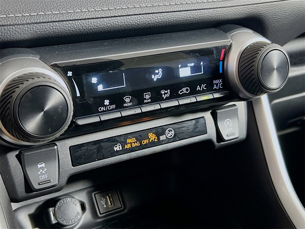 Used 2024 Toyota RAV4 LE image 15