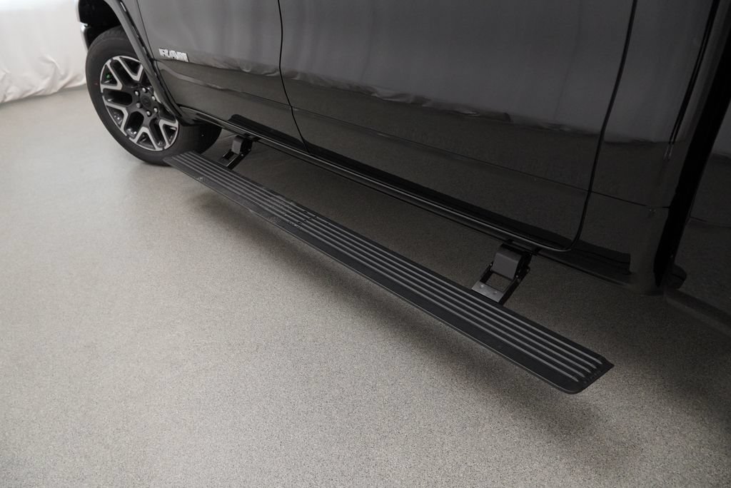 New 2027 RAM 1500 Laramie w/ Laramie Preferred Package AWD/4WD image 29
