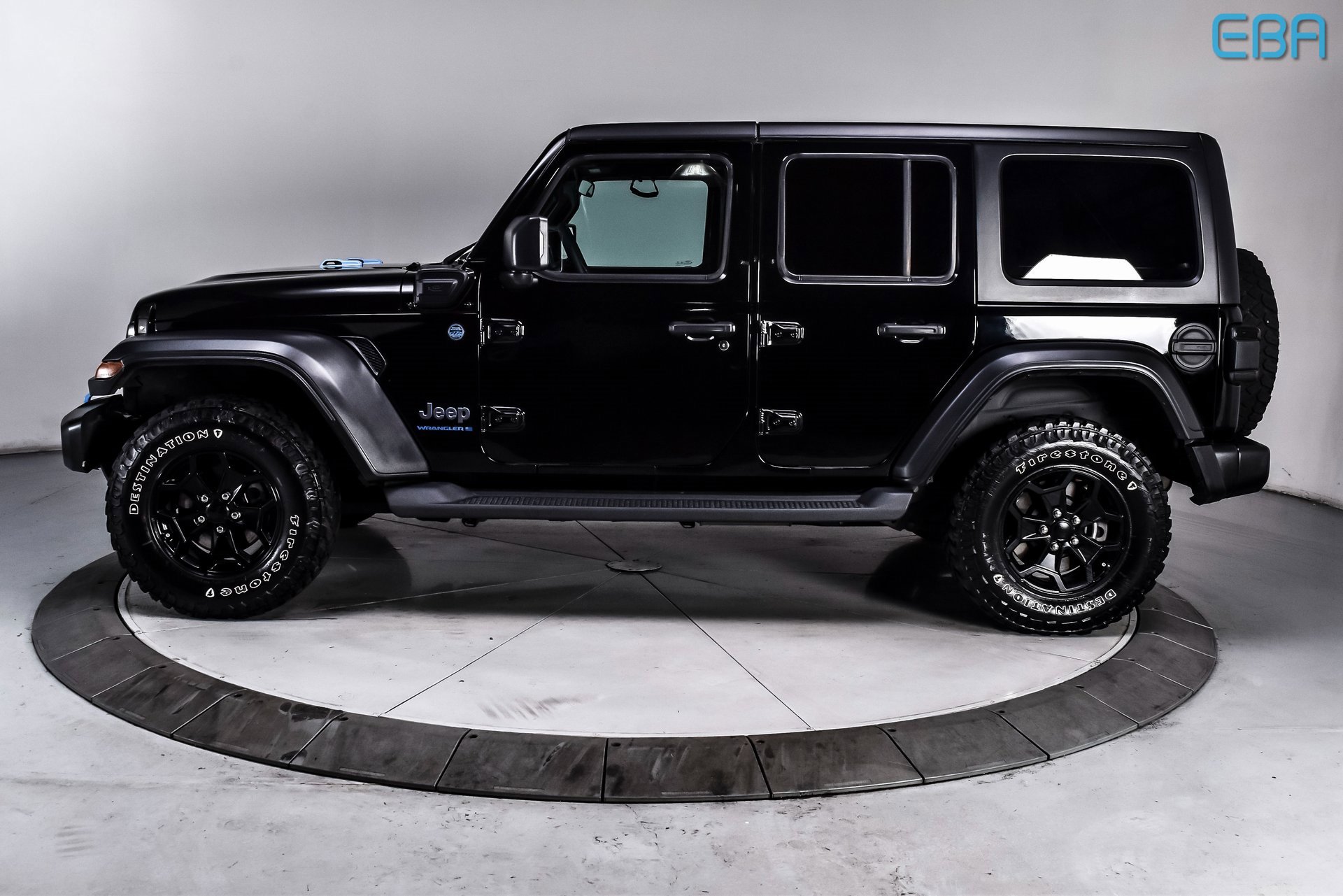 Used 2023 Jeep Wrangler Unlimited w/ Convenience Group image 3