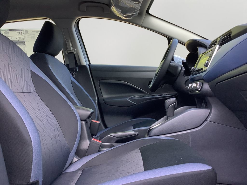 New 2025 Nissan Versa SV w/ Trunk Package FWD image 12