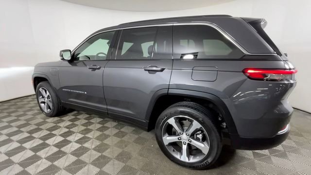 Used 2024 Jeep Grand Cherokee Limited 4xe AWD/4WD image 7