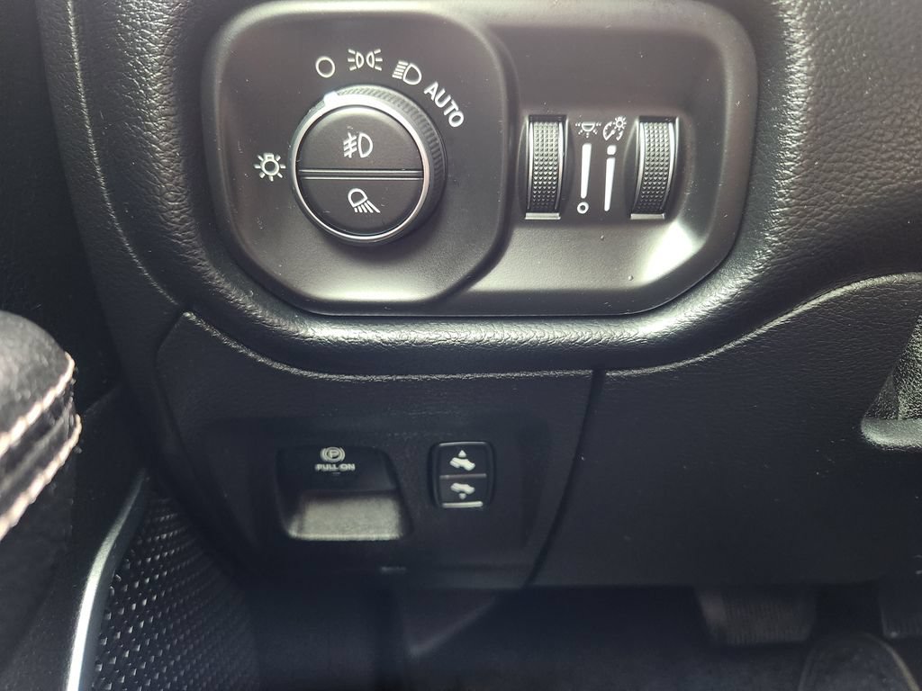 Used 2021 RAM 1500 Laramie AWD/4WD image 27