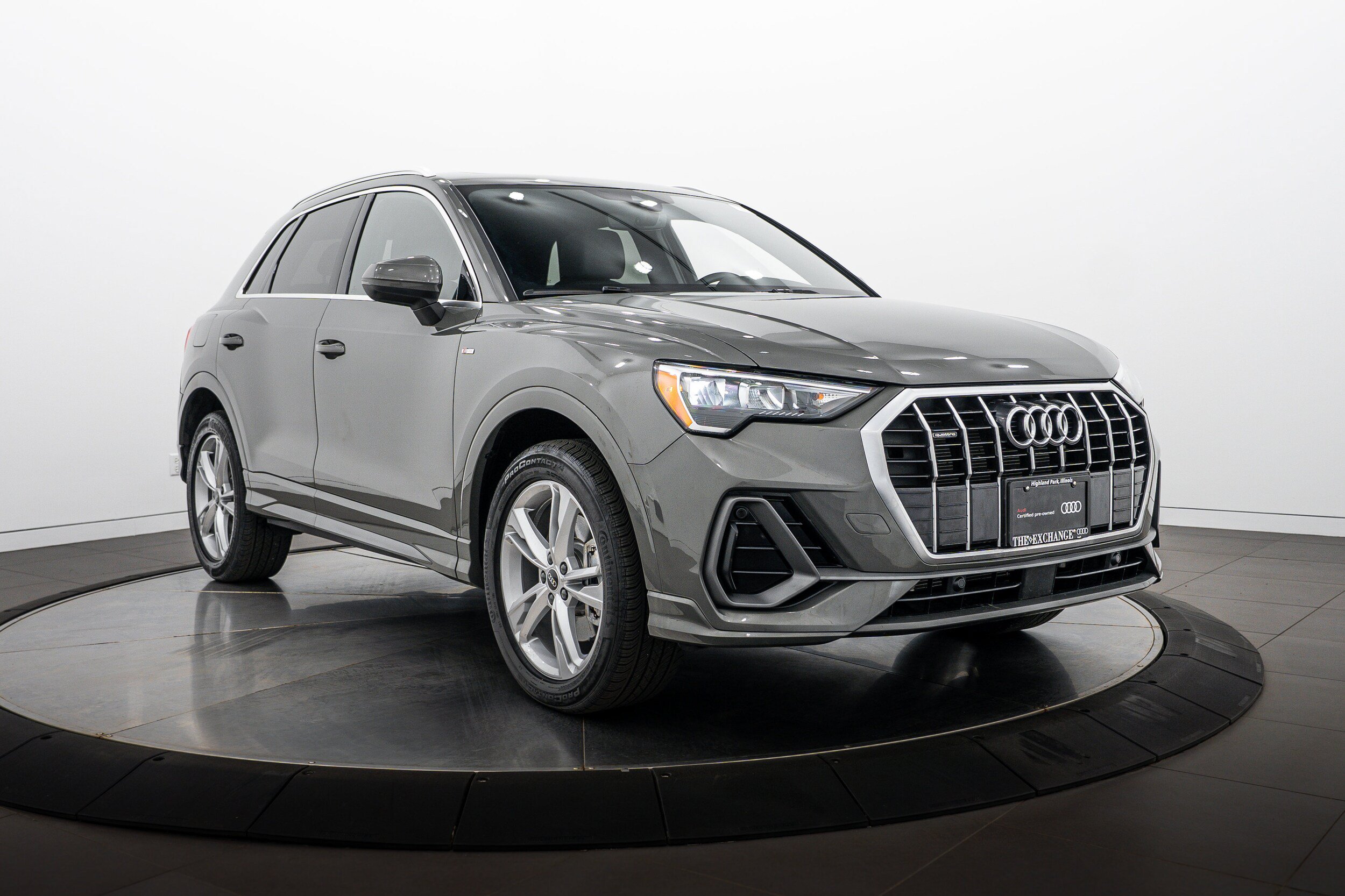 Used 2022 Audi Q3 2.0T Premium AWD/4WD image 2