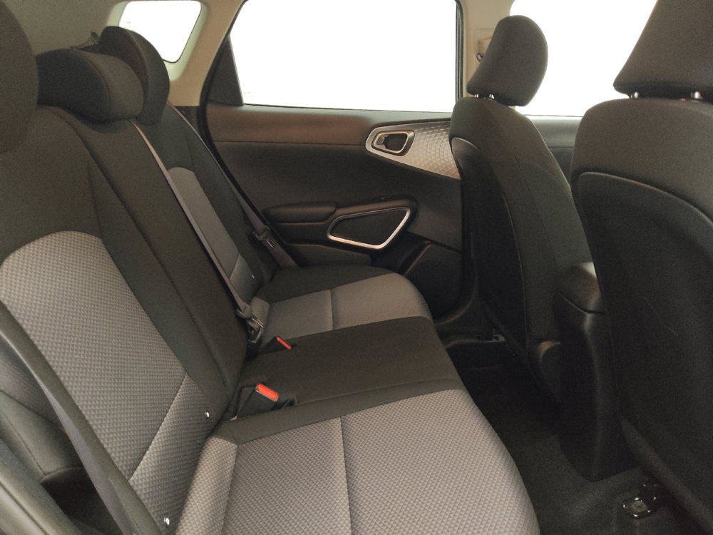 Used 2020 Kia Soul LX FWD image 19