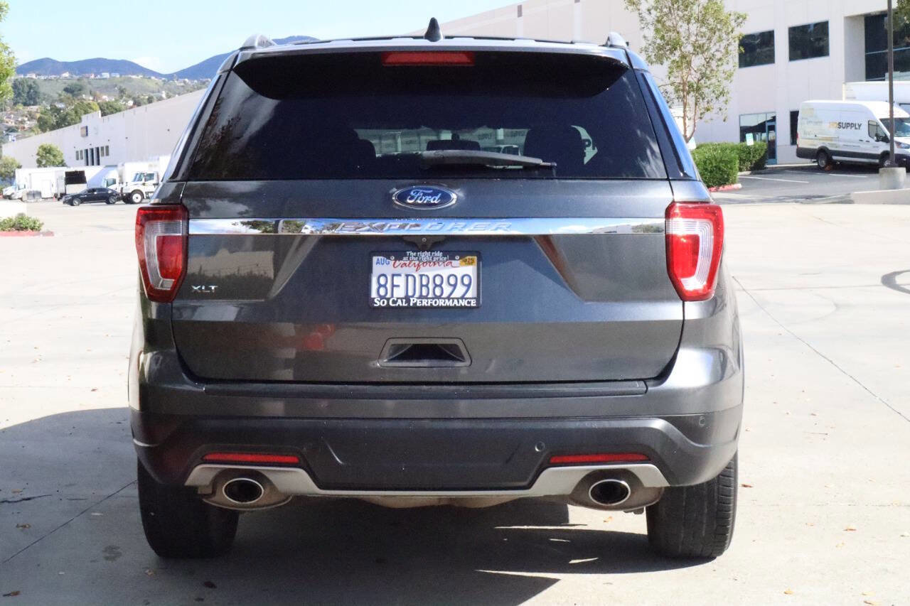 Used 2018 Ford Explorer XLT image 14