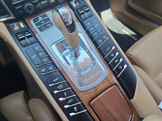 Used 2010 Porsche Panamera Turbo image 12