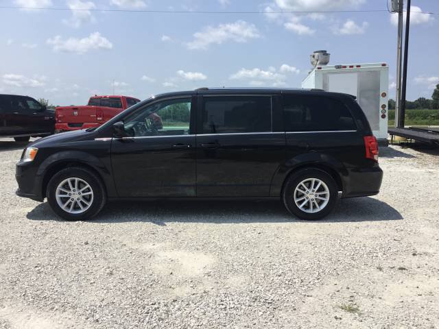 Used 2018 Dodge Grand Caravan SXT FWD image 6