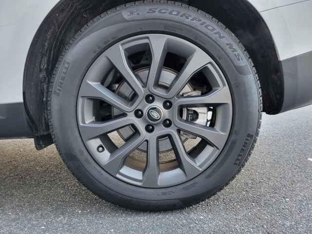 Used 2025 Land Rover Range Rover Sport image 18