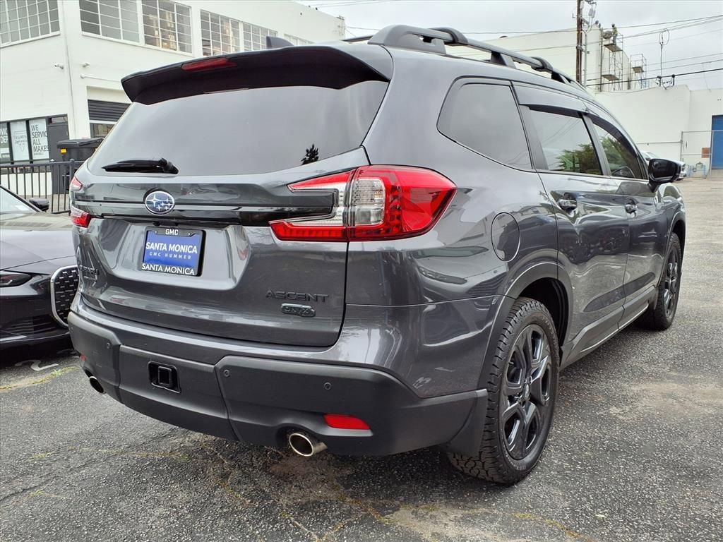 Used 2025 Subaru Ascent Onyx Edition image 9