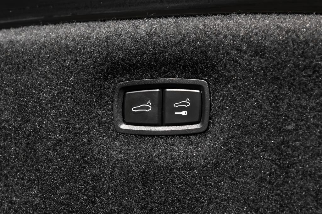 Used 2022 Porsche Taycan image 59