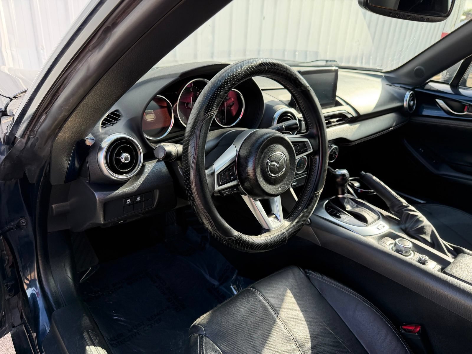 Used 2021 MAZDA MX-5 Miata RF Grand Touring RWD image 15