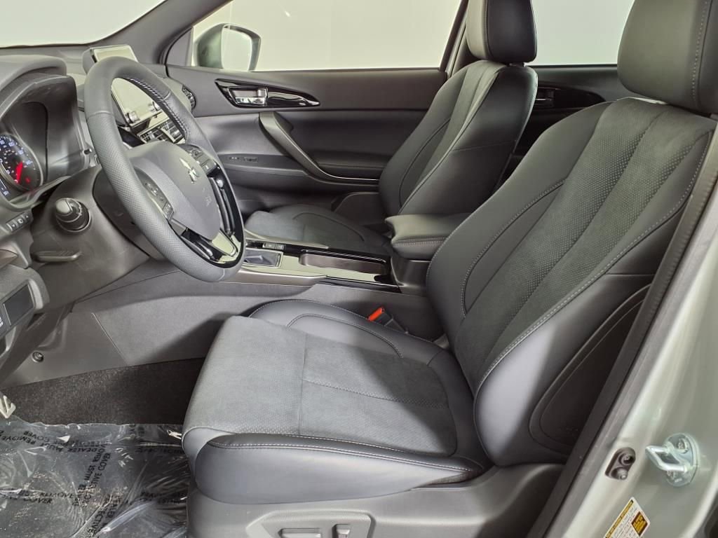 New 2025 Mitsubishi Eclipse Cross Black Edition image 19